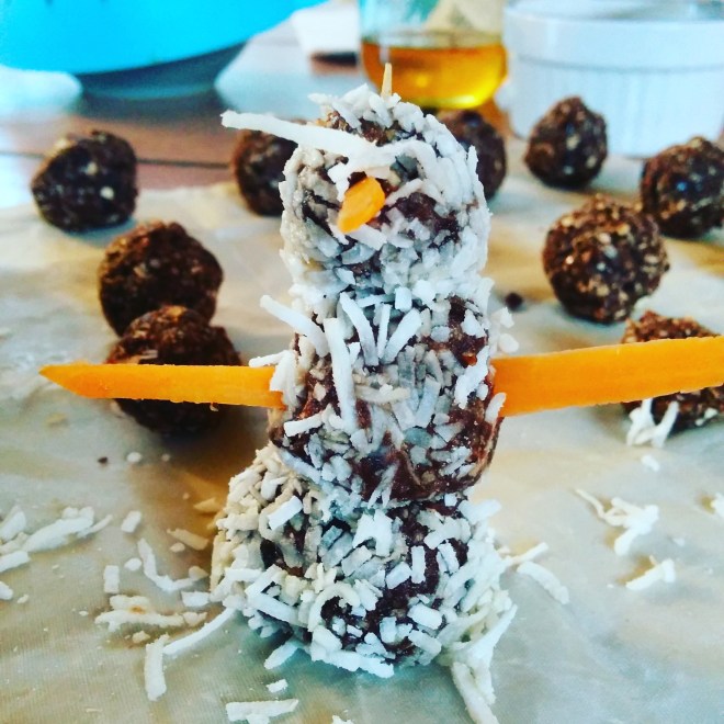 boules-d-énergie-sans-noix--bonhomme-de-neige